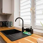 شقة Metro Swietokrzyska Loft وارسو