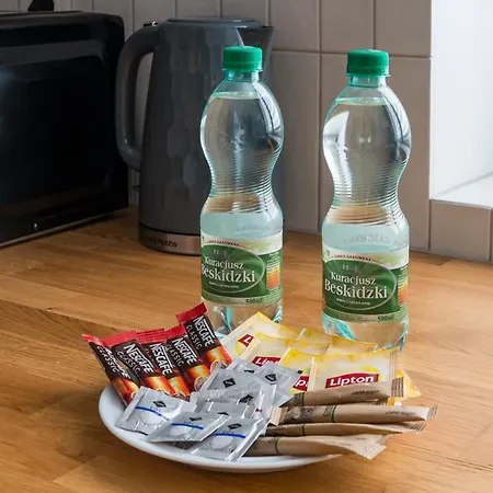 Metro Swietokrzyska Loft شقة