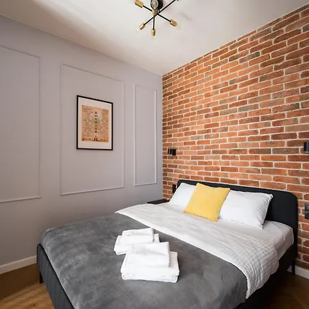 Metro Swietokrzyska Loft Apartment *
