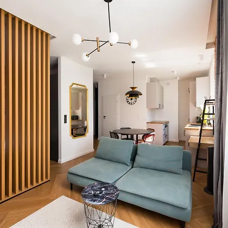 Daire Metro Swietokrzyska Loft