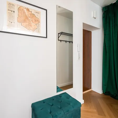 Metro Swietokrzyska Loft * 华沙