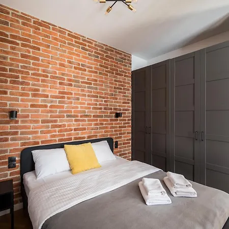 Metro Swietokrzyska Loft Daire *