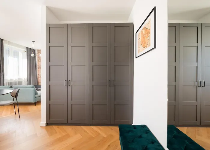 Metro Swietokrzyska Loft